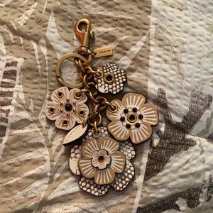 Coach Keychain flowers 🌸
